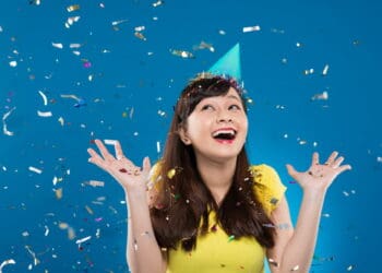 รวมแคปชั่นอวยพรวันเกิดตัวเอง 2023